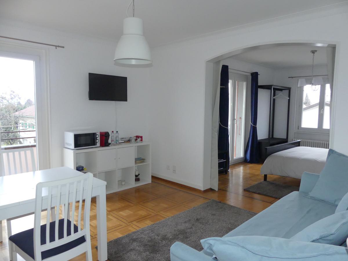 홀르 Au Bonheur Des Iris B&B 외부 사진
