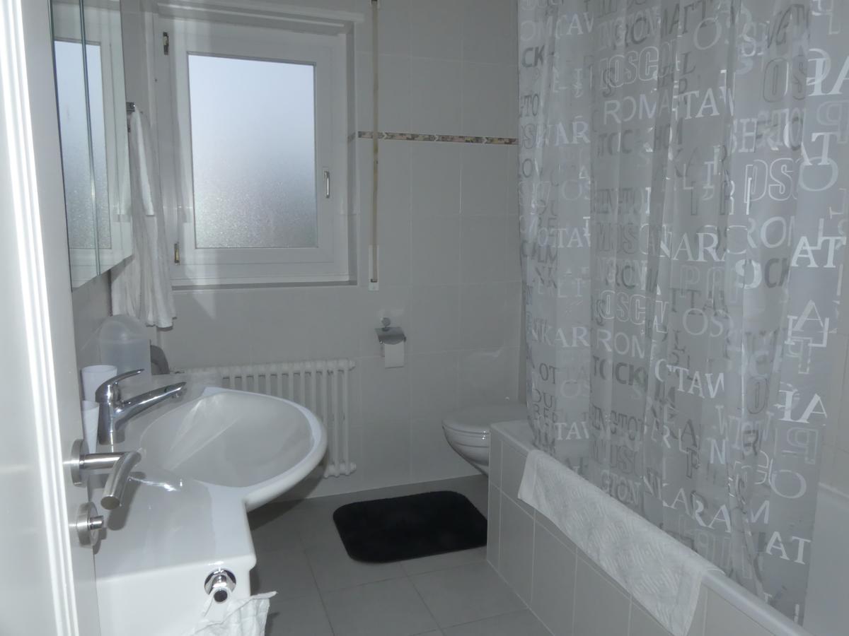 홀르 Au Bonheur Des Iris B&B 외부 사진